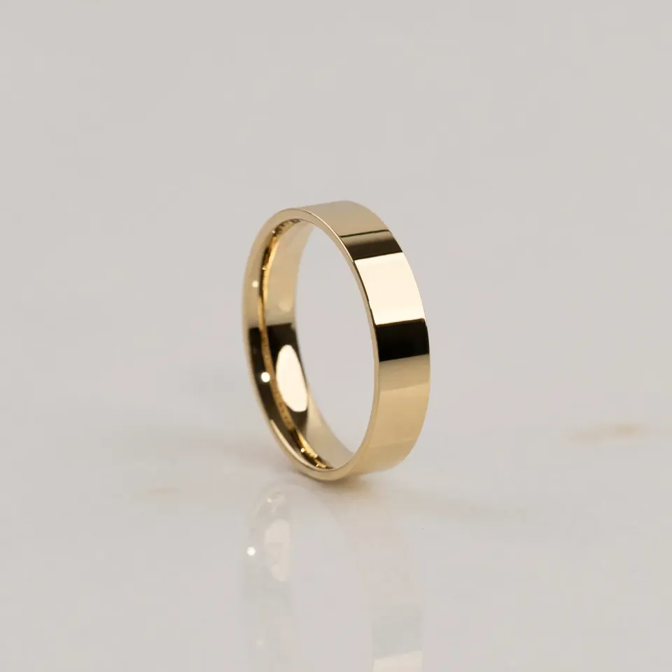 Sisi Copenhagen Simple Flat Comfort vielsesring 5 mm guld massiv