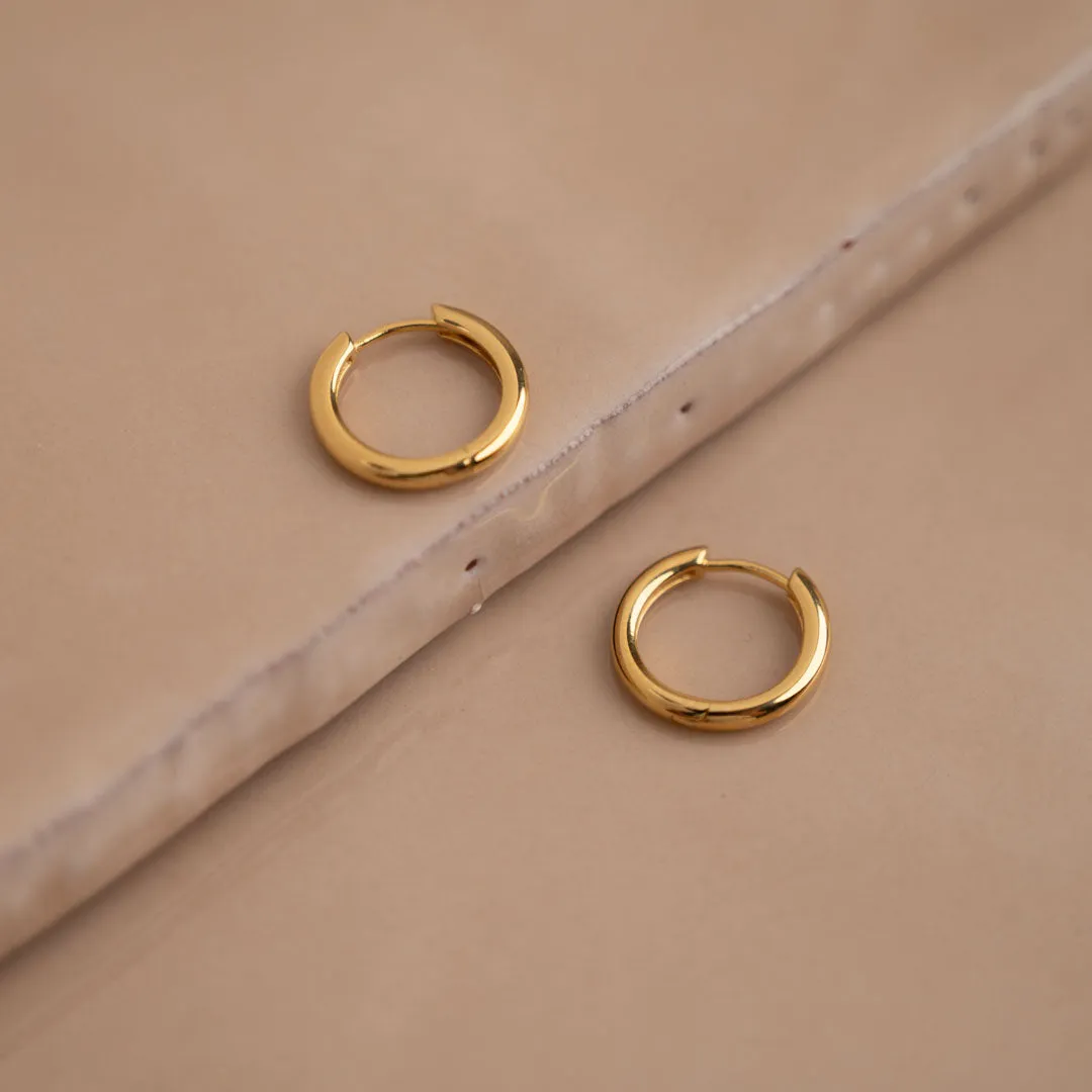Sisi Copenhagen Elina Small Golden creoler 15 mm