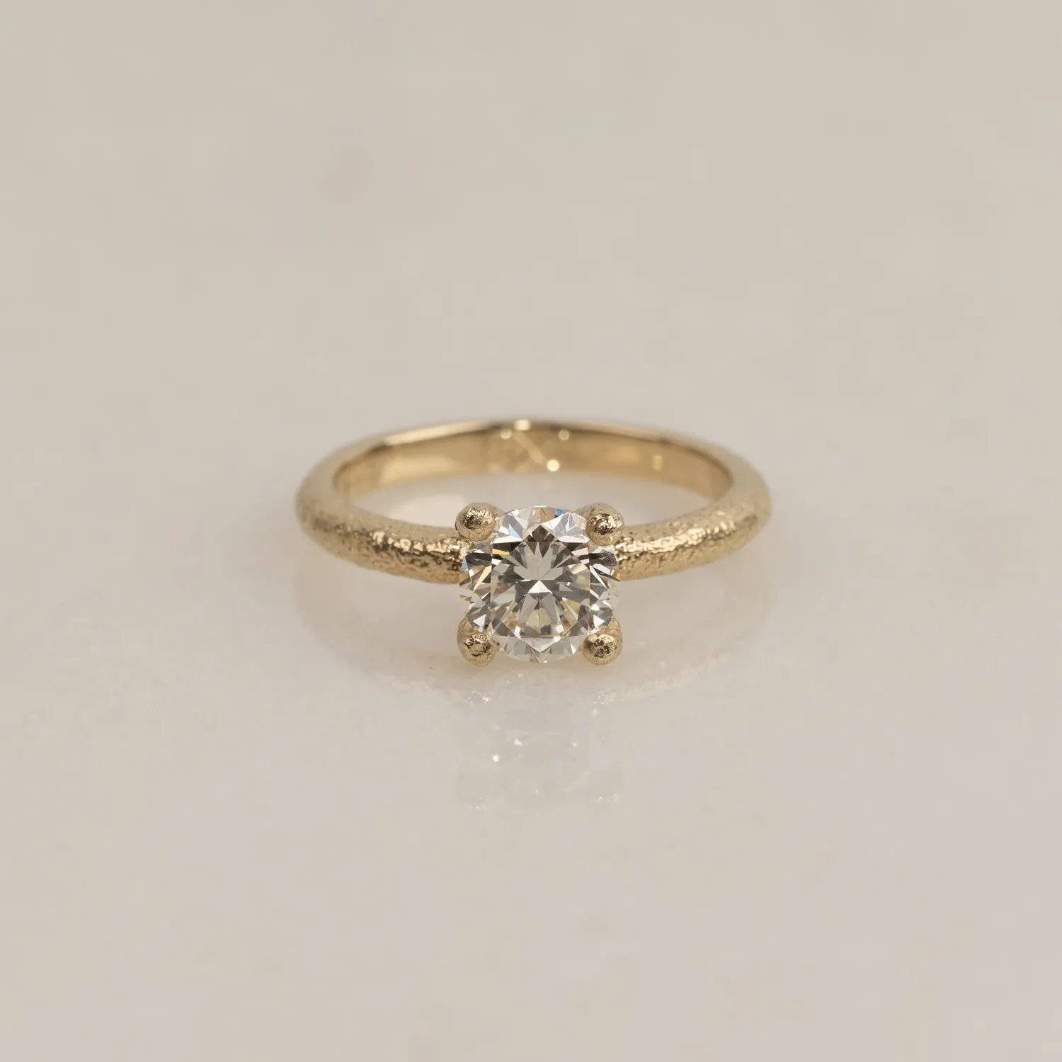 Sisi Copenhagen Solitaire Organic diamantring 1,0ct guld 50