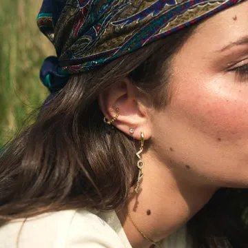TIMI OF SWEDEN Arya ear cuff grøn krystal forgyldt