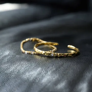 TIMI OF SWEDEN Shiloh bangle armbånd krystal guld