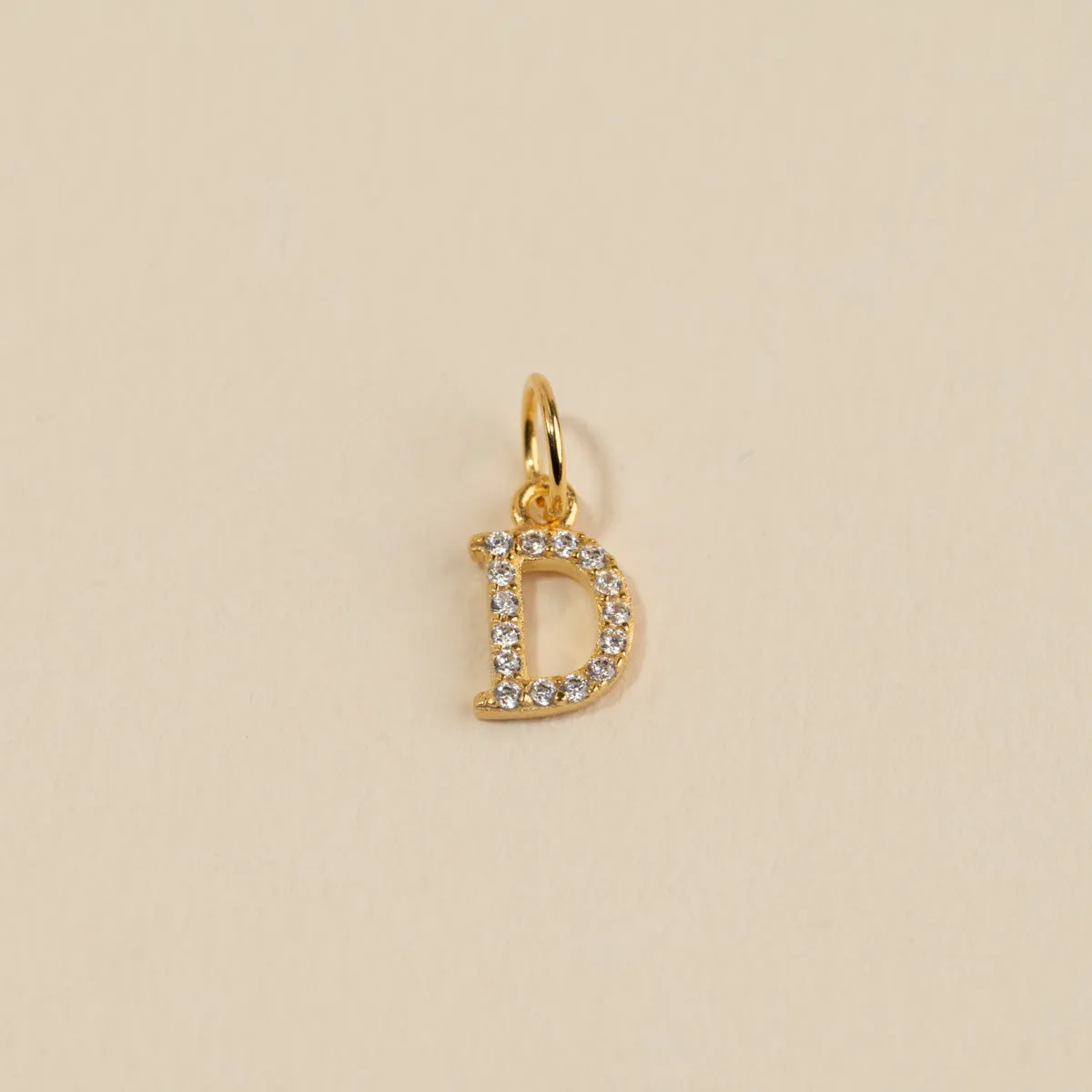 Sisi Copenhagen Letter Crystal bogstavvedhæng forgyldt A-Z