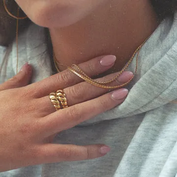 TIMI OF SWEDEN Bea ring croissant guld justerbar