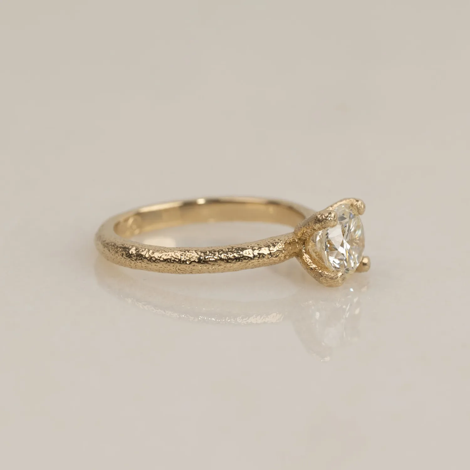 Sisi Copenhagen Solitaire Organic diamantring 1,0ct guld 50
