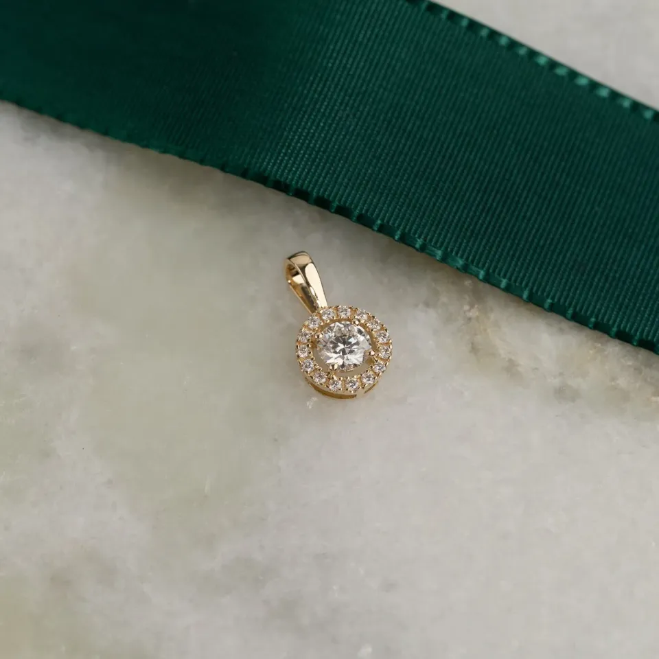 Sisi Copenhagen Round Halo lab-diamond vedhæng 0,66 ct guld