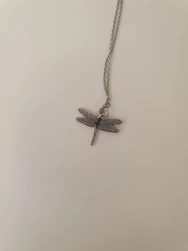 TIMI OF SWEDEN Dragonfly halskæde 42 cm guldsmed