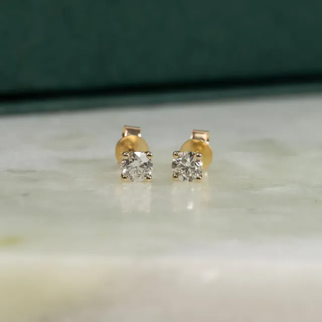 Sisi Copenhagen Classic Solitaire ørestikker 0,8 ct 14 kt