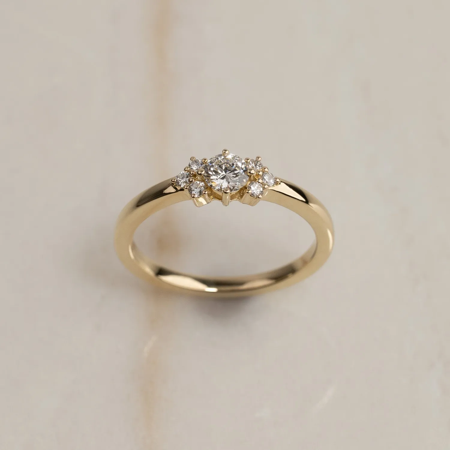 Sisi Copenhagen Delicate Cluster diamantring 0,40 ct guld