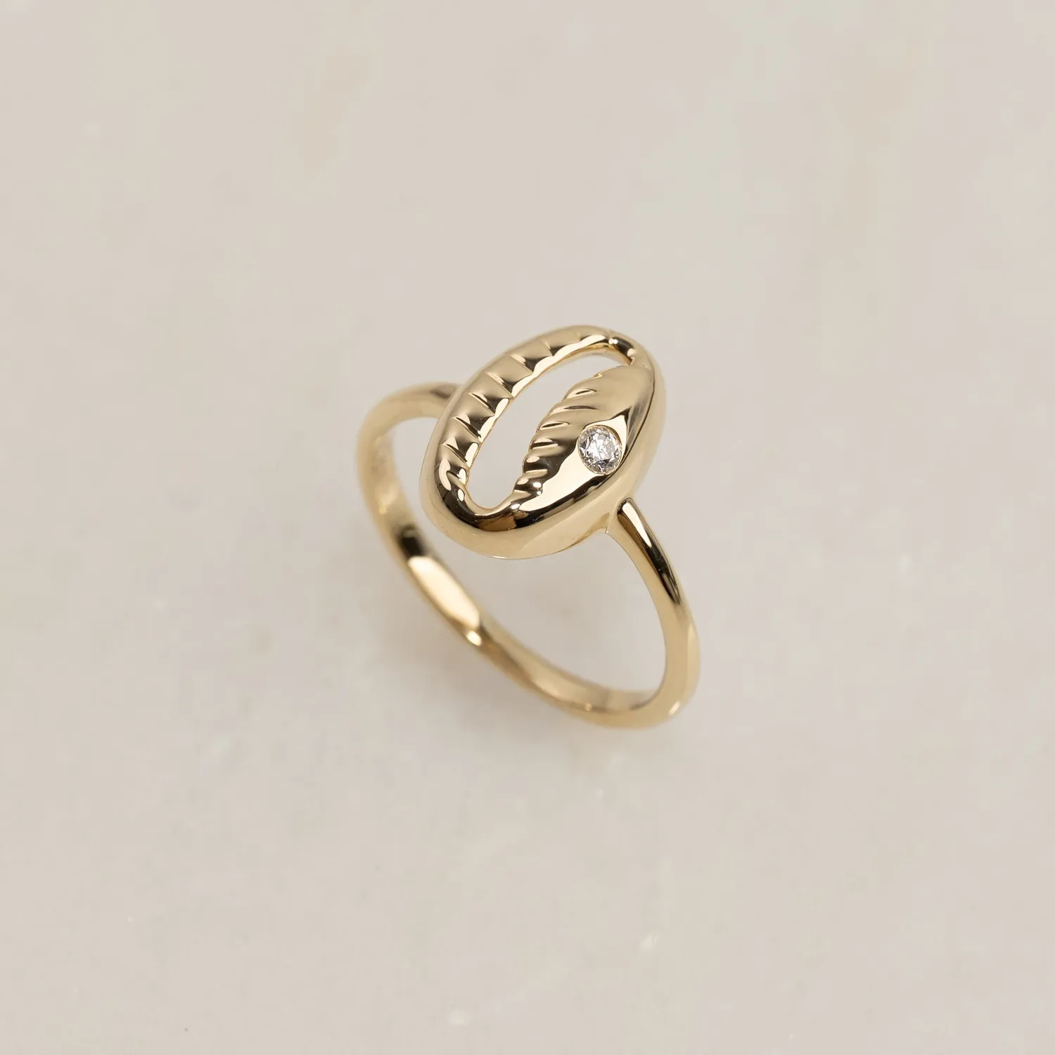 Sisi Copenhagen Sea Shell ring guld 0,03 ct lab-diamant