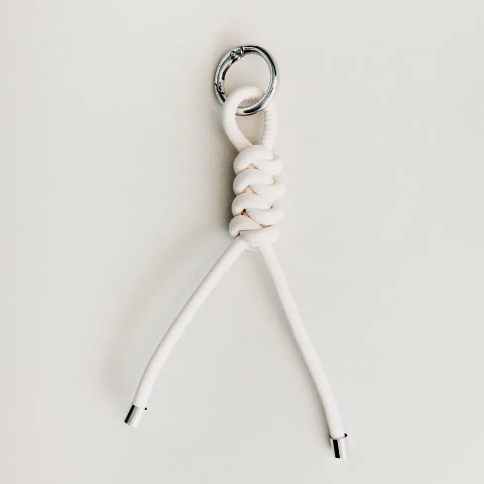 Orelia Cream Knotted taskecharm creme knude kunstlæder