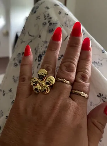 TIMI OF SWEDEN Filippa blomst ring guld justerbar