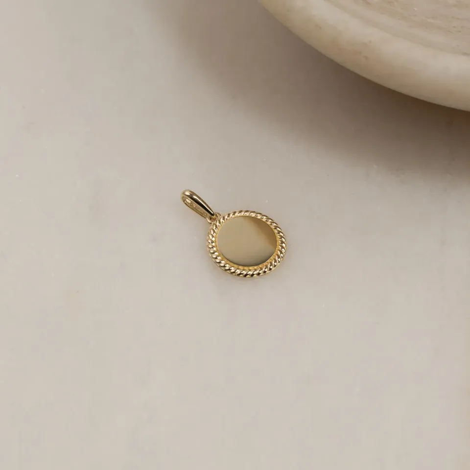 Sisi Copenhagen graverbart vedhæng 10mm guld 9kt rundt