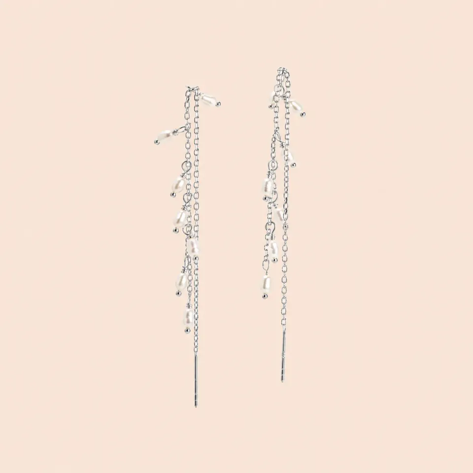 Lulo Pearl Strings øreringe 925 sølv med perler