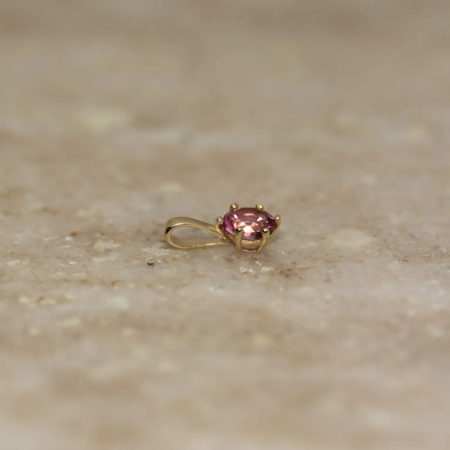 Sisi Copenhagen Soley Pink Topaz vedhæng massivt guld
