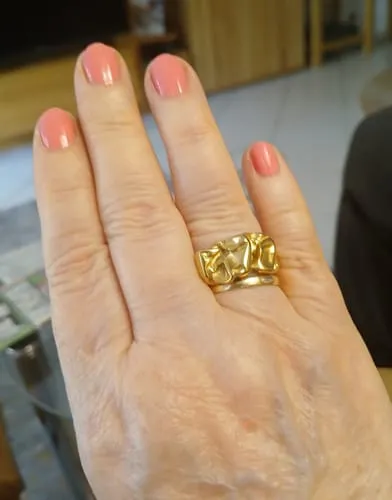 TIMI OF SWEDEN Siri chunky ring rustfrit stål guld
