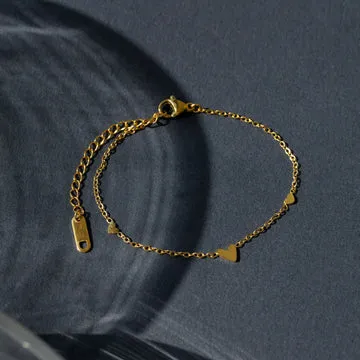 Timi of Sweden Sarah hjerte armbånd stål forgyldt 18cm