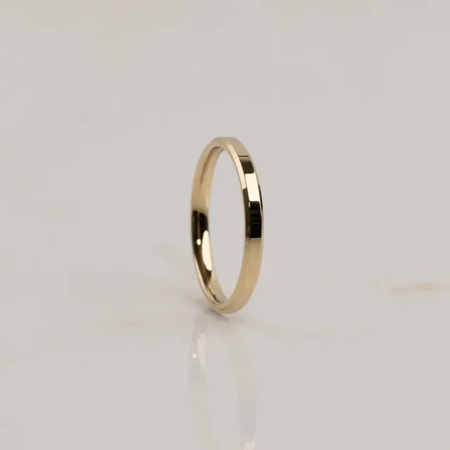 Sisi Copenhagen Beveled Flat halskæde? ring 2,5 mm 14 kt guld