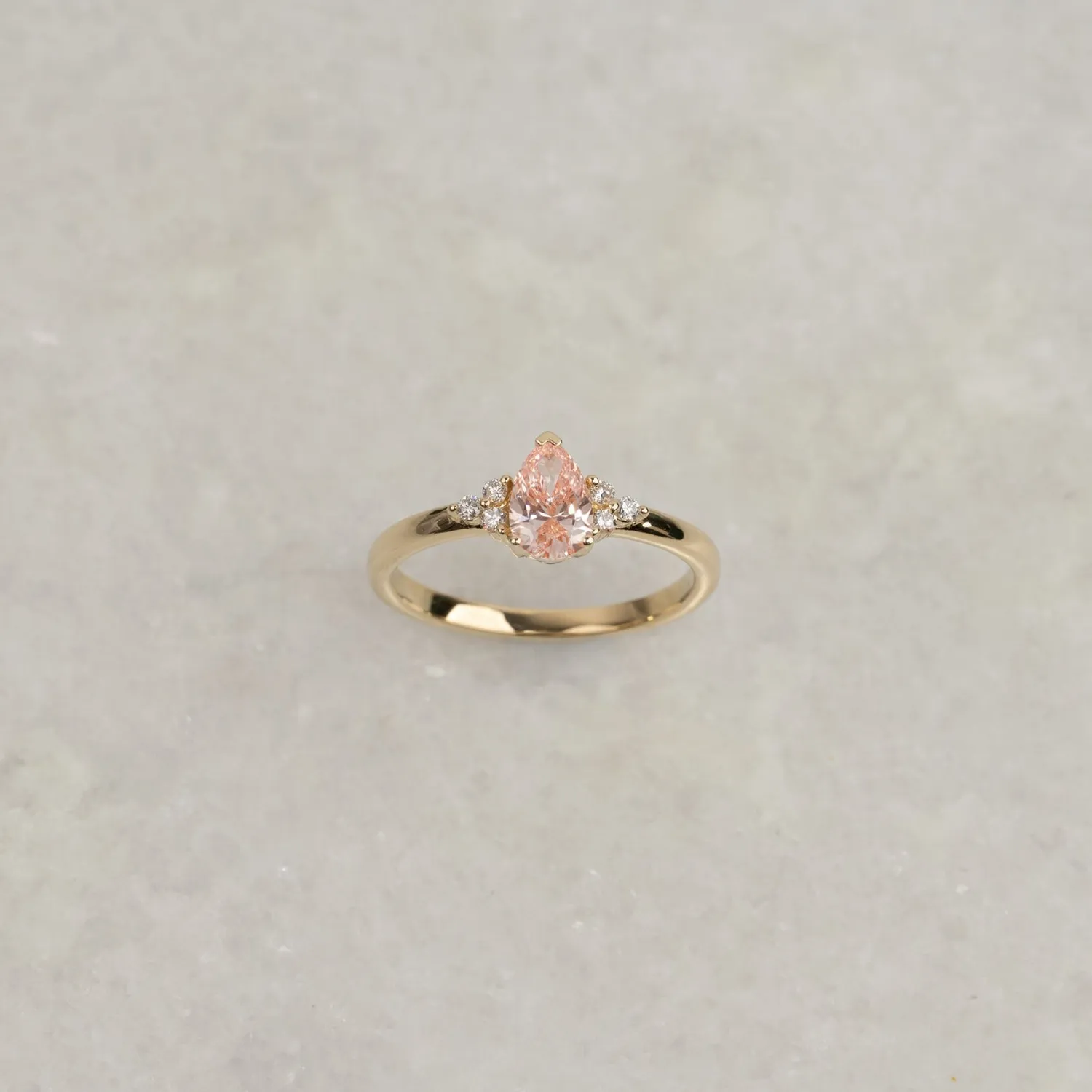 Sisi Copenhagen Pear Triad 0,65 ct ring guld 14 kt hvid