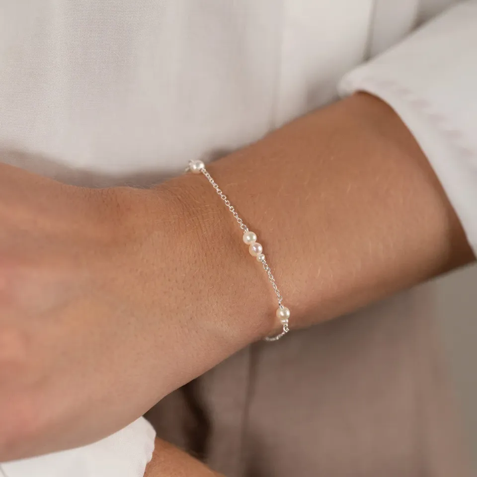 Sisi Copenhagen Evie Pearl armbånd sølv ferskvandsperler