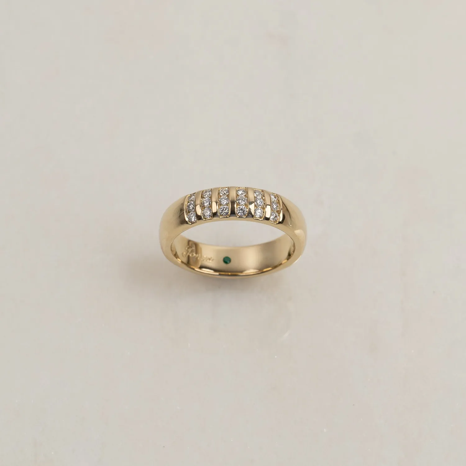 Sisi Copenhagen K&J D-Shape vielsesringe 14 kt guld par