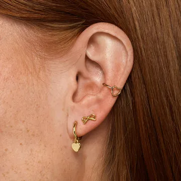 TIMI OF SWEDEN Sarah Heart Outline ear cuff forgyldt