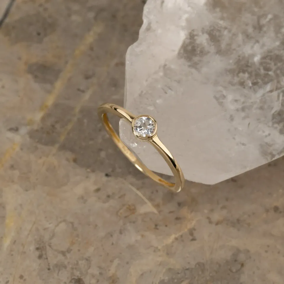 Sisi Copenhagen Solana ring massivt guld hvid topas