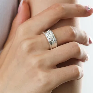 TIMI OF SWEDEN Iben statement ring stål guld justerbar