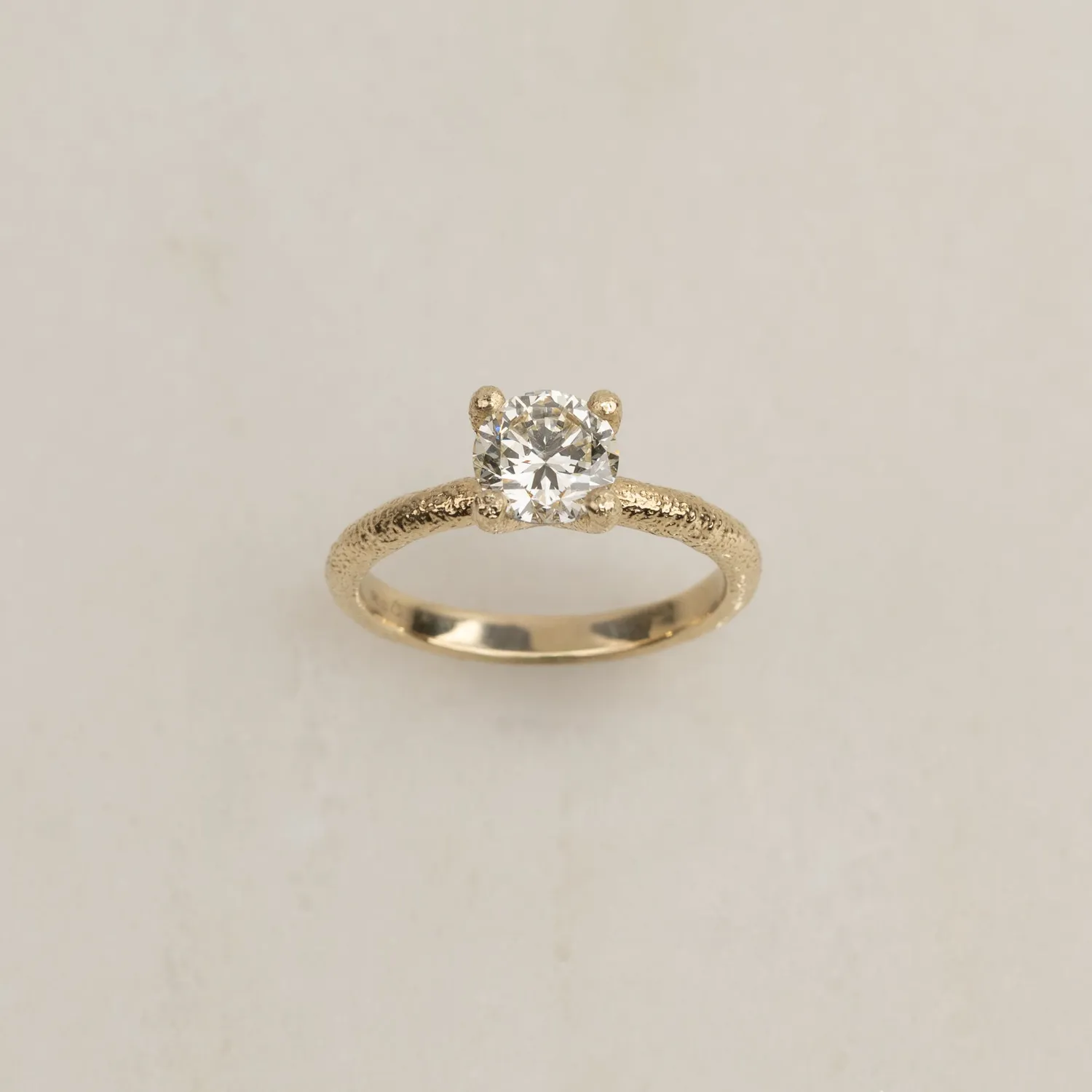 Sisi Copenhagen Solitaire Organic diamantring 1,0ct guld 50