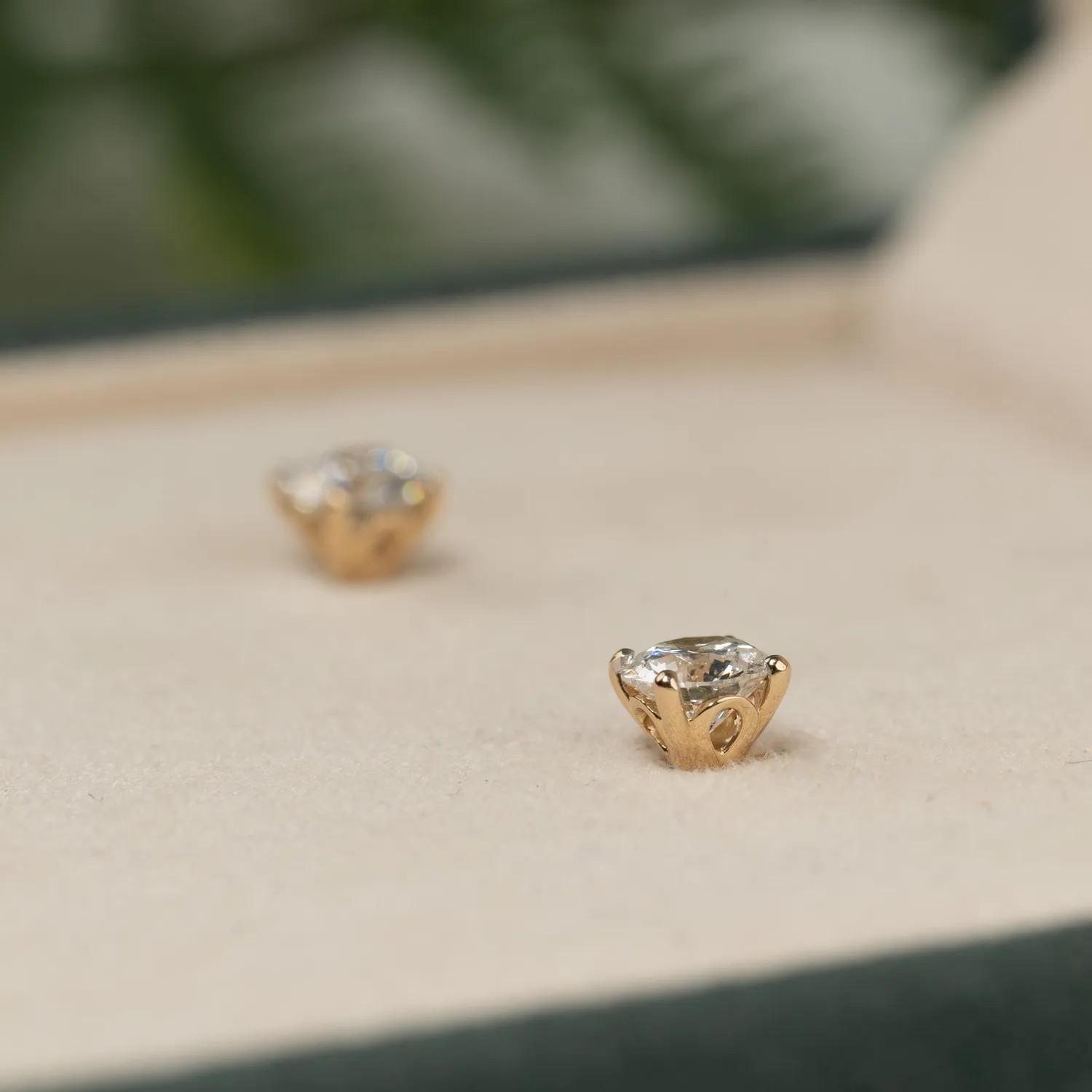 Sisi Copenhagen Classic Solitaire ørestikker 0,8 ct 14 kt