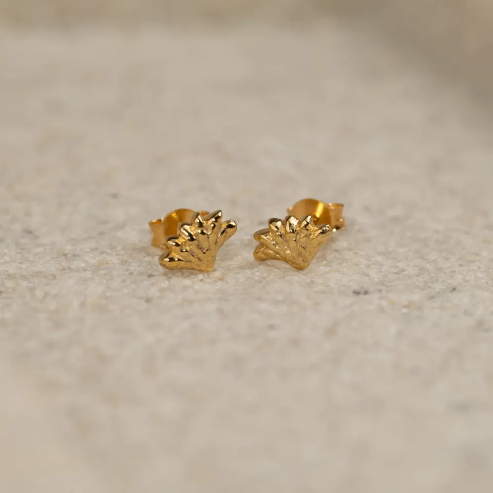 Sisi Copenhagen Shelly Golden Stud ørestikker 8 mm forgyldt