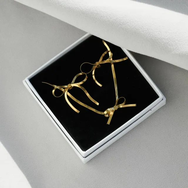 TIMI OF SWEDEN Bow Snake Chain smykkesæt guld vandtæt