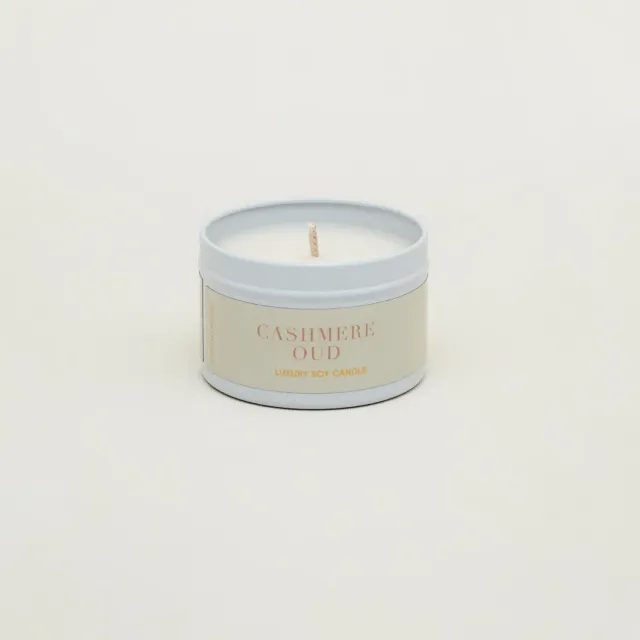 Orelia Cashmere Oud duftlys tin soja 10 timer