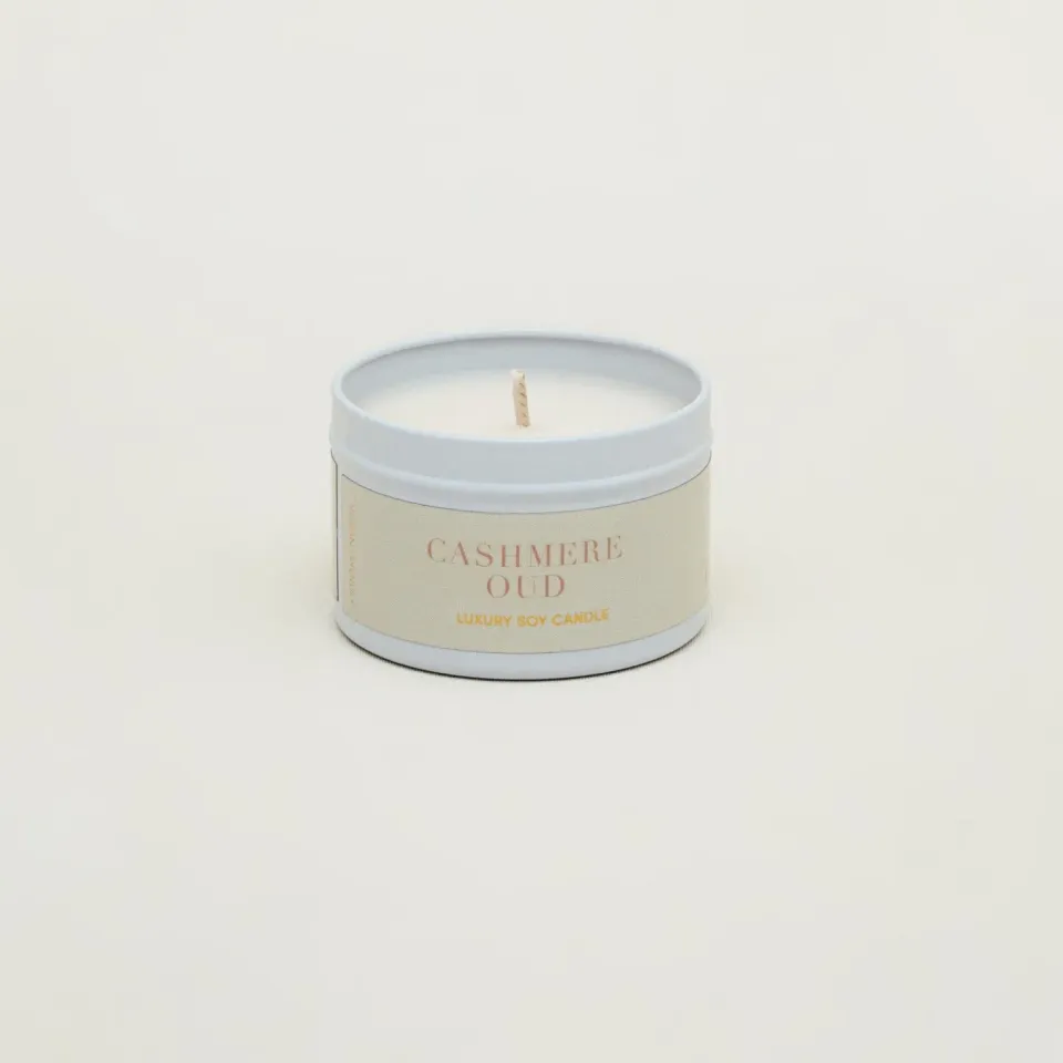Orelia Cashmere Oud duftlys tin soja 10 timer