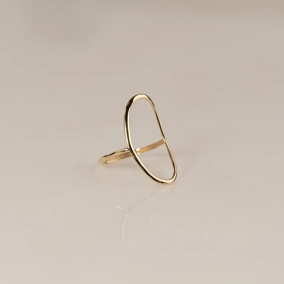Sisi Copenhagen Cajsa ring 9 kt guld 25 mm oval