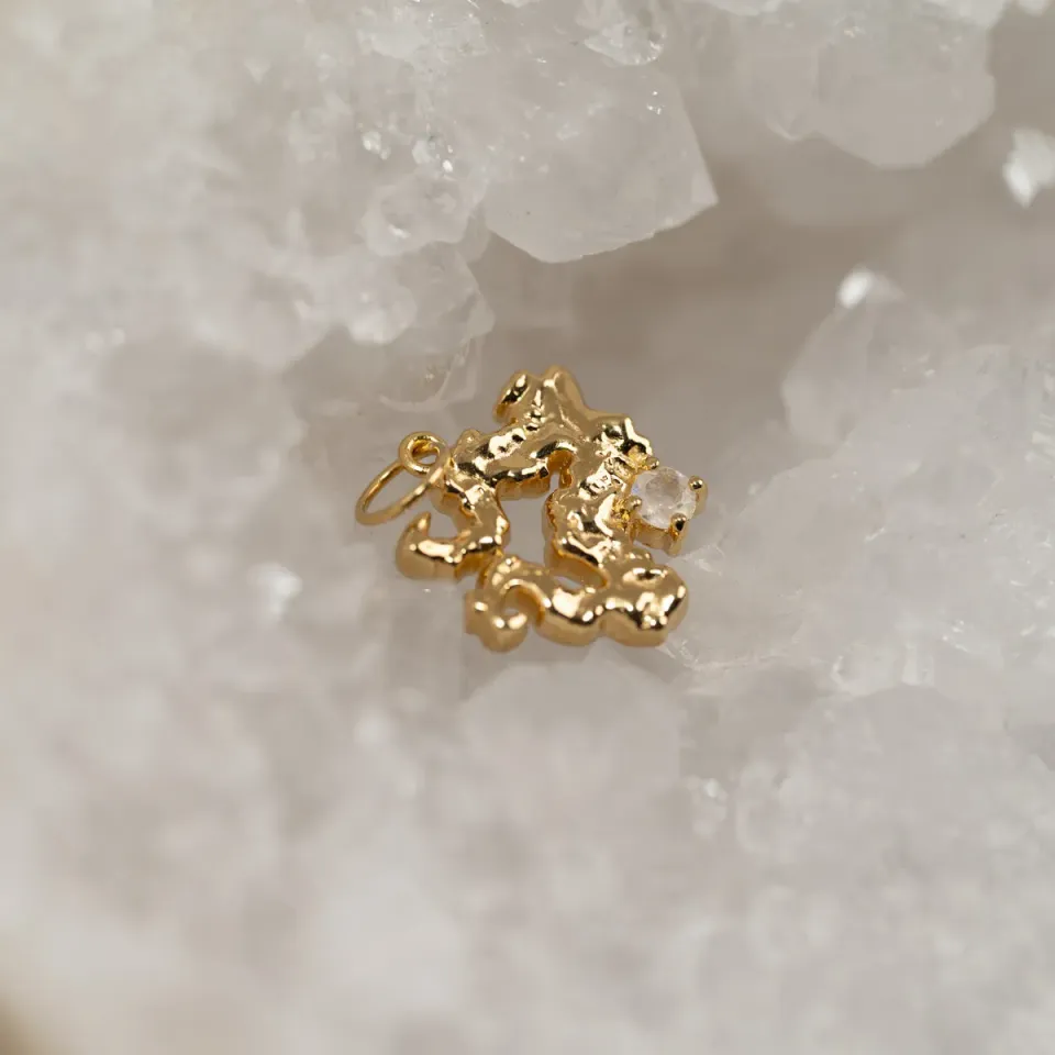 Sisi Copenhagen Aurelia Moonstone Golden vedhæng forgyldt