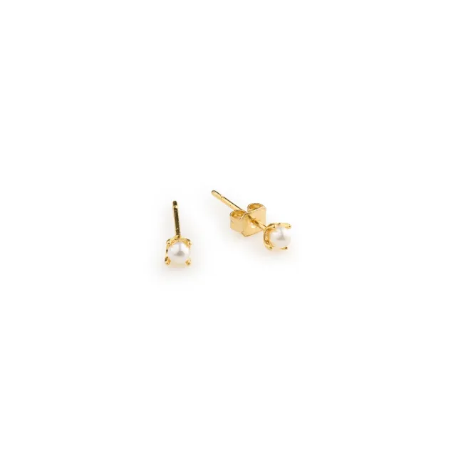 TIMI OF SWEDEN Essie mini perle studs guld messing