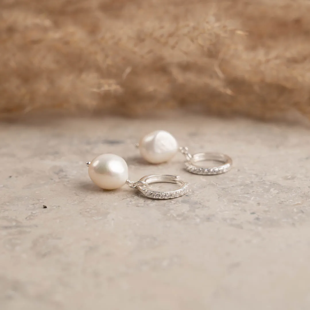 Sisi Copenhagen Noella Pearl sølv creoler par barokperle