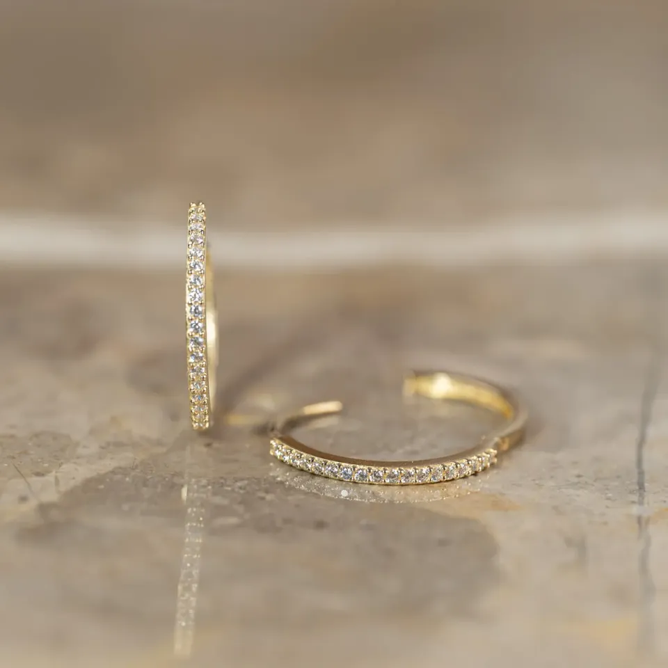 Sisi Copenhagen Alissa creoler guld 9 kt 18 mm zirkonia