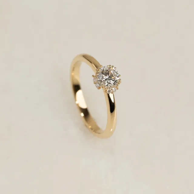 Sisi Copenhagen Demi Hidden Halo diamantring 0,55 ct 14 kt