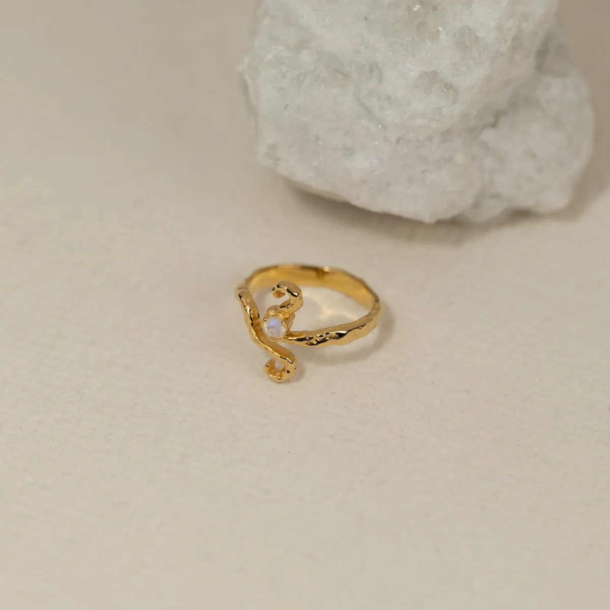 Sisi Copenhagen Aurelia månesten ring forgyldt 18kt