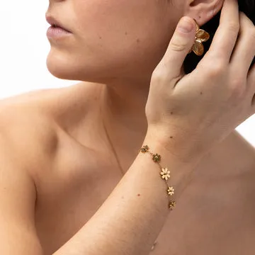 TIMI OF SWEDEN Maebry Statement Flower stud u00f8reringe guld