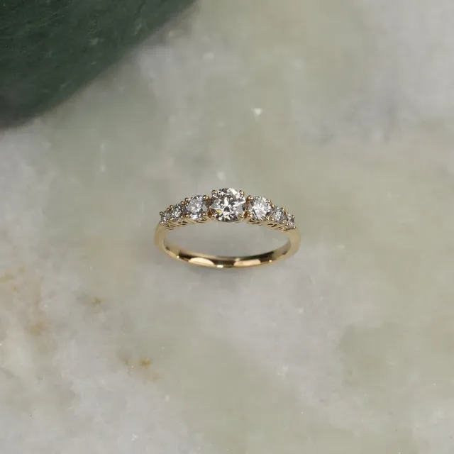 Sisi Copenhagen Seven-Stone Trellis diamantring 1,0 ct 14 kt