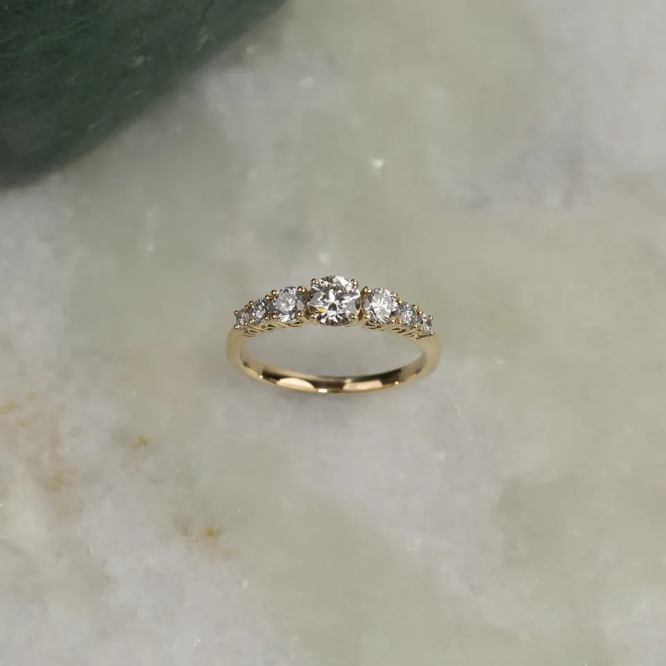 Sisi Copenhagen Seven-Stone Trellis ring guld 0,7 ct