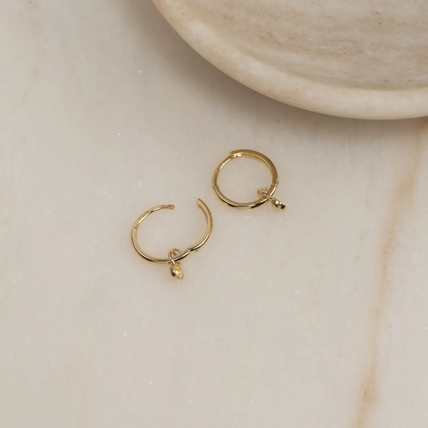 Sisi Copenhagen Minna creoler 9 kt guld med kugle par