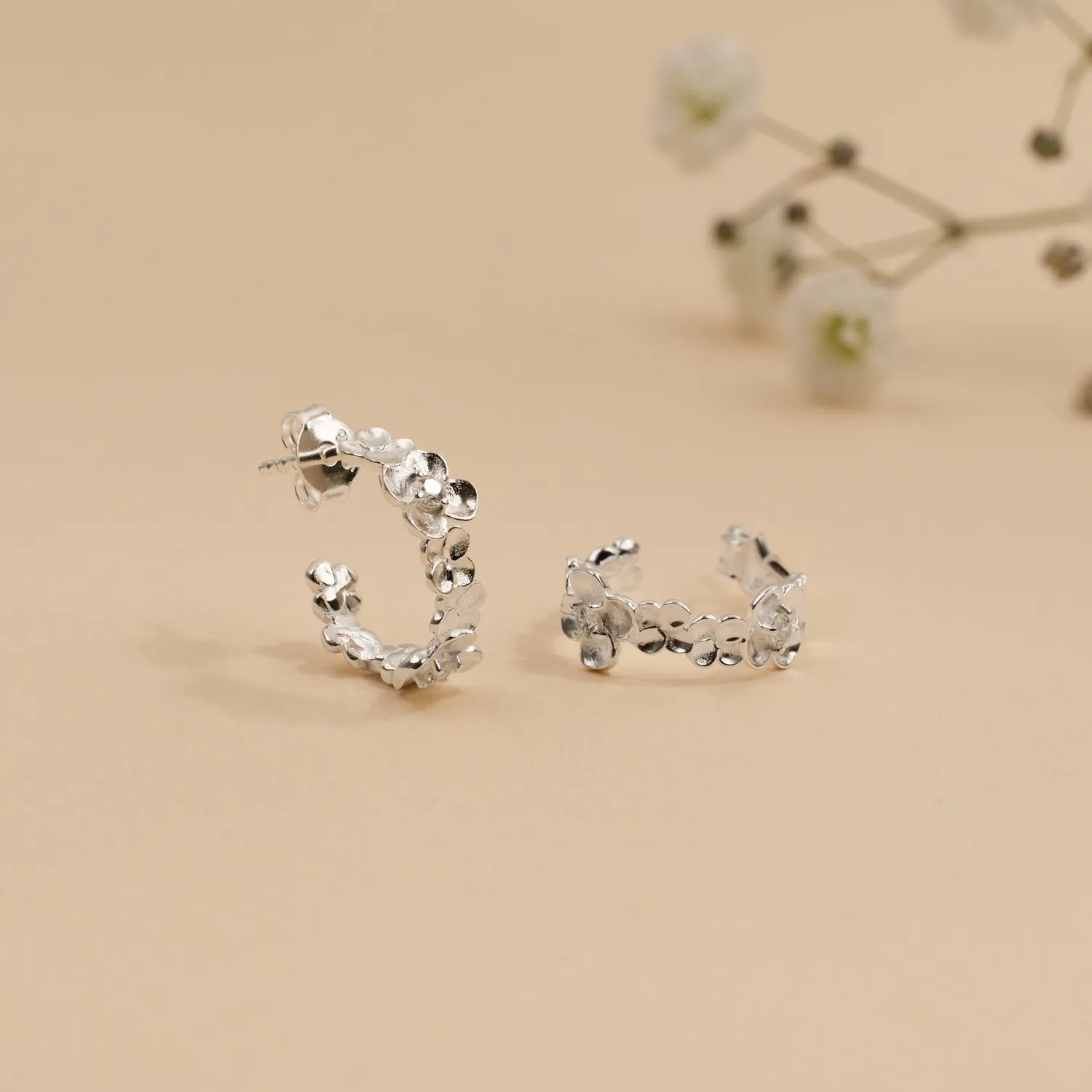 Sisi Copenhagen Flora Crystal creoler sølv zirkon 15 mm