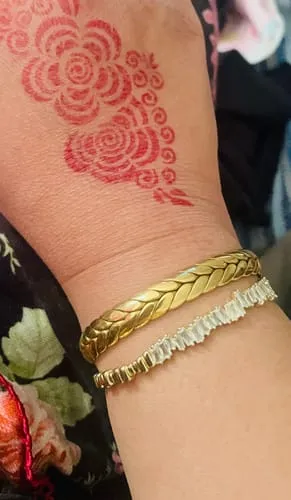 TIMI OF SWEDEN Silje armbånd forgyldt stål guld