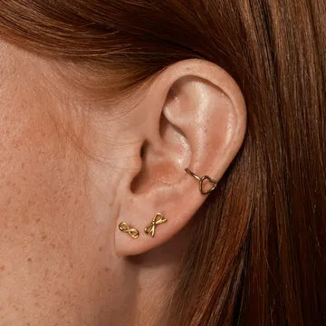 TIMI OF SWEDEN Sarah Heart Outline ear cuff forgyldt