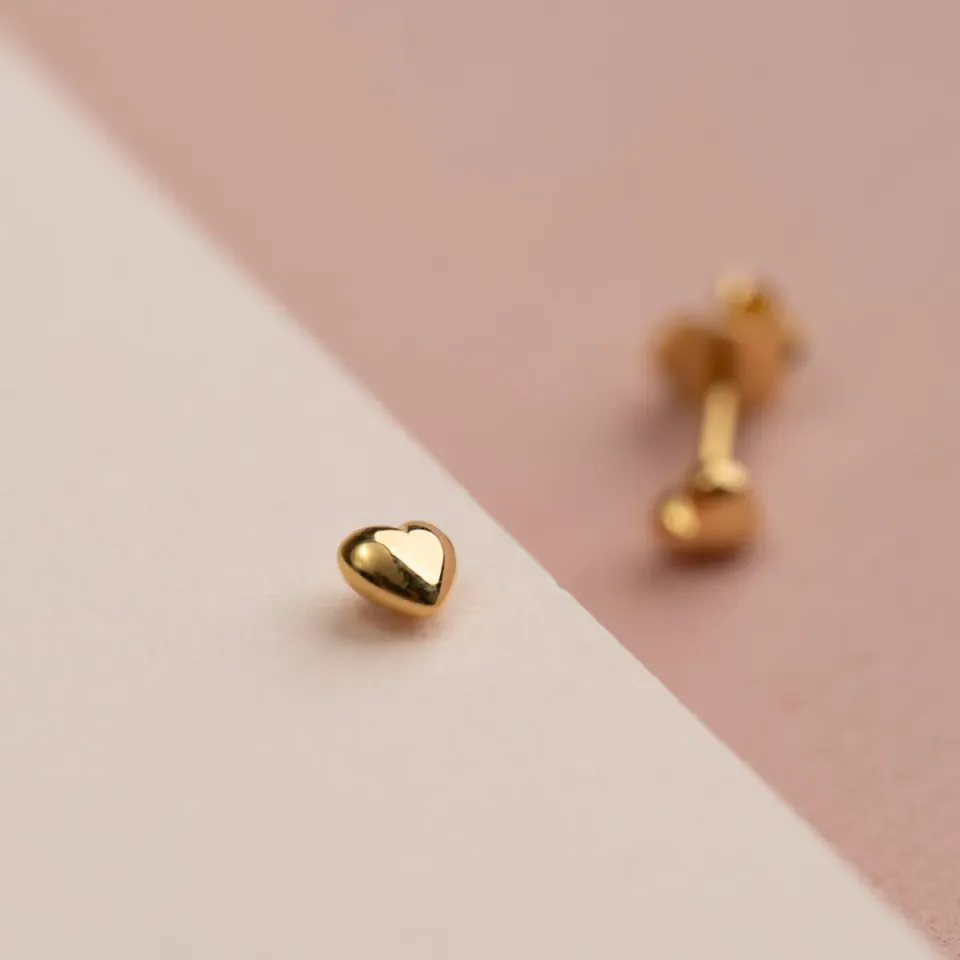 Sisi Copenhagen Valentina ørestikker 4 mm hjerte guld