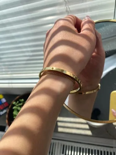 TIMI OF SWEDEN Fiona krystal bangle forgyldt 60 mm