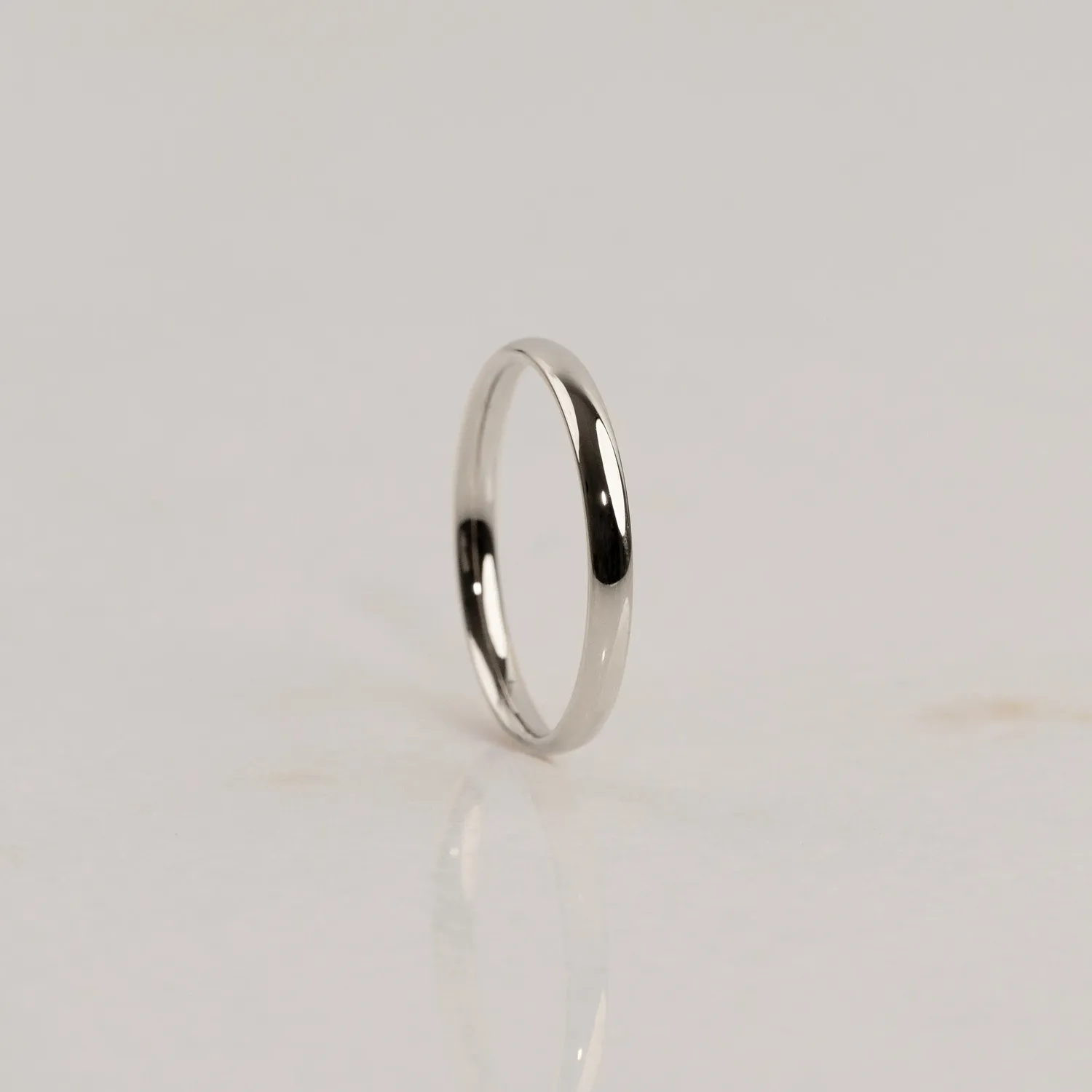 Sisi Copenhagen Oval Court vielsesring hvidguld 14 kt 2 mm